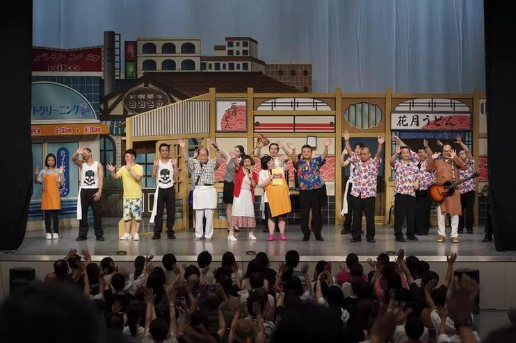 狂欢式喜剧盛宴，吉本搞笑大咖荟萃，《吉本新喜剧》等你来