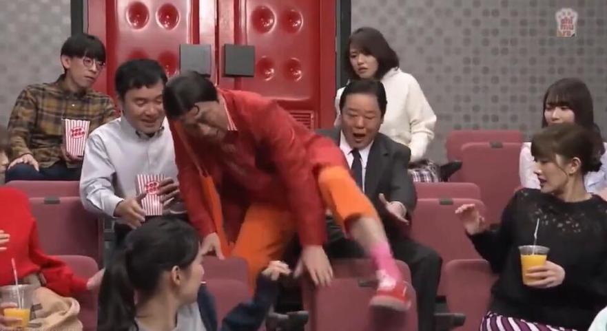 秒变漫画人物！日本整蛊综艺推出重现漫画环节